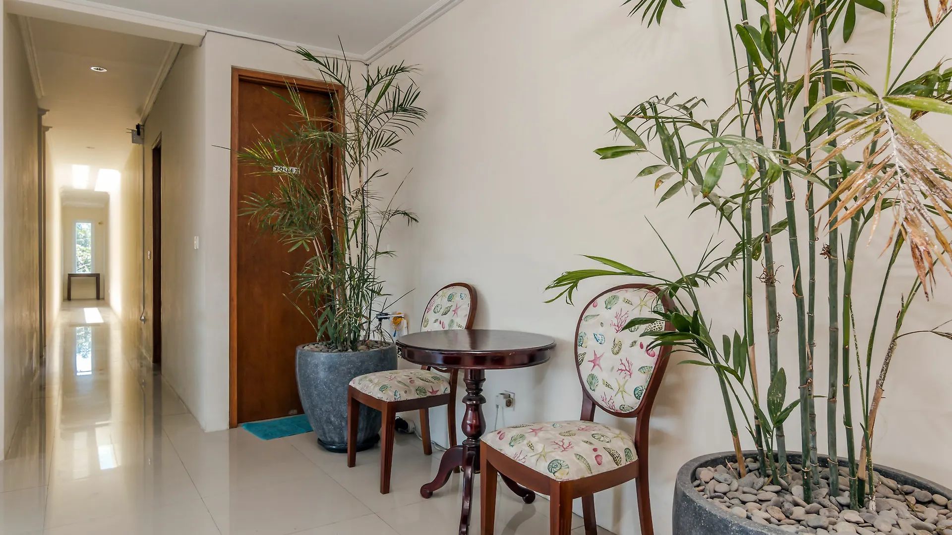 **  Alya Guest House Seminyak Indonesia